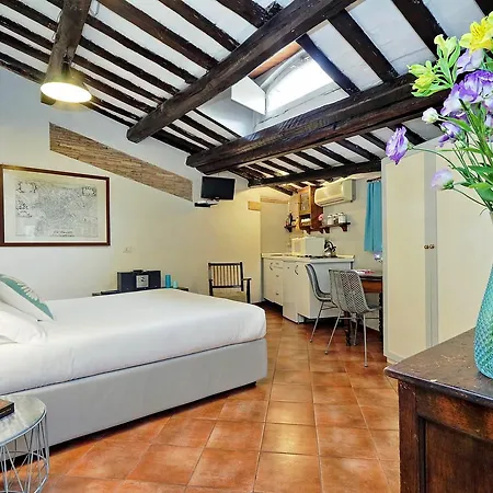 Rome Accommodation Navona Apartment * Rome